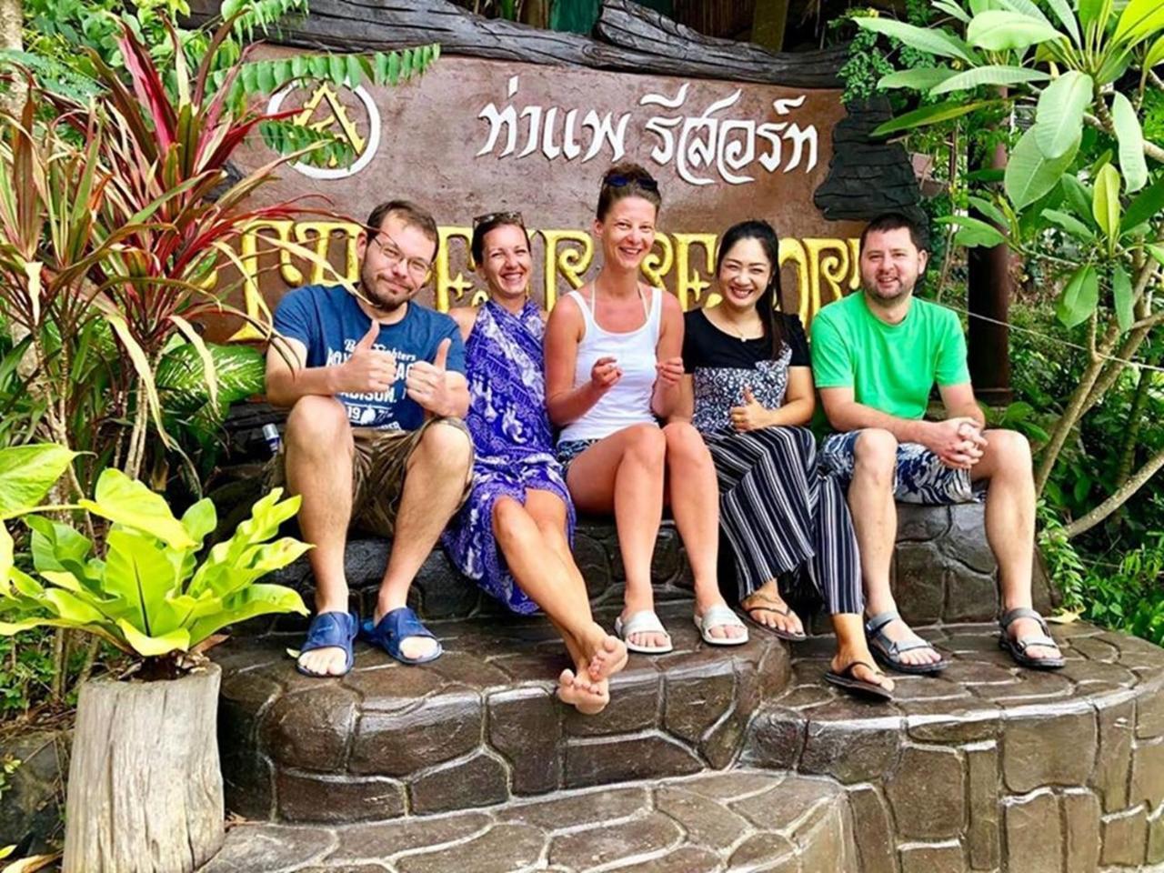 Tapear Resort Phi Phi-øyene Eksteriør bilde
