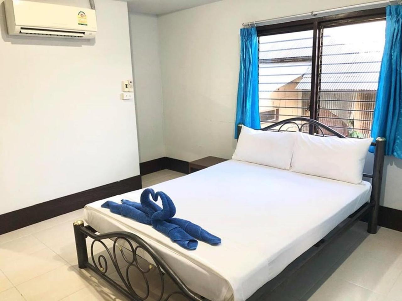 Tapear Resort Phi Phi-øyene Eksteriør bilde