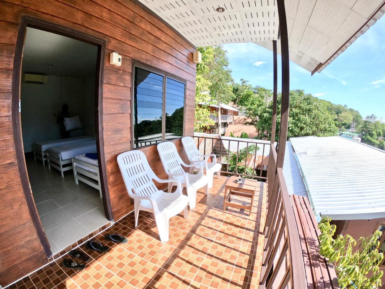 Tapear Resort Phi Phi-øyene Eksteriør bilde